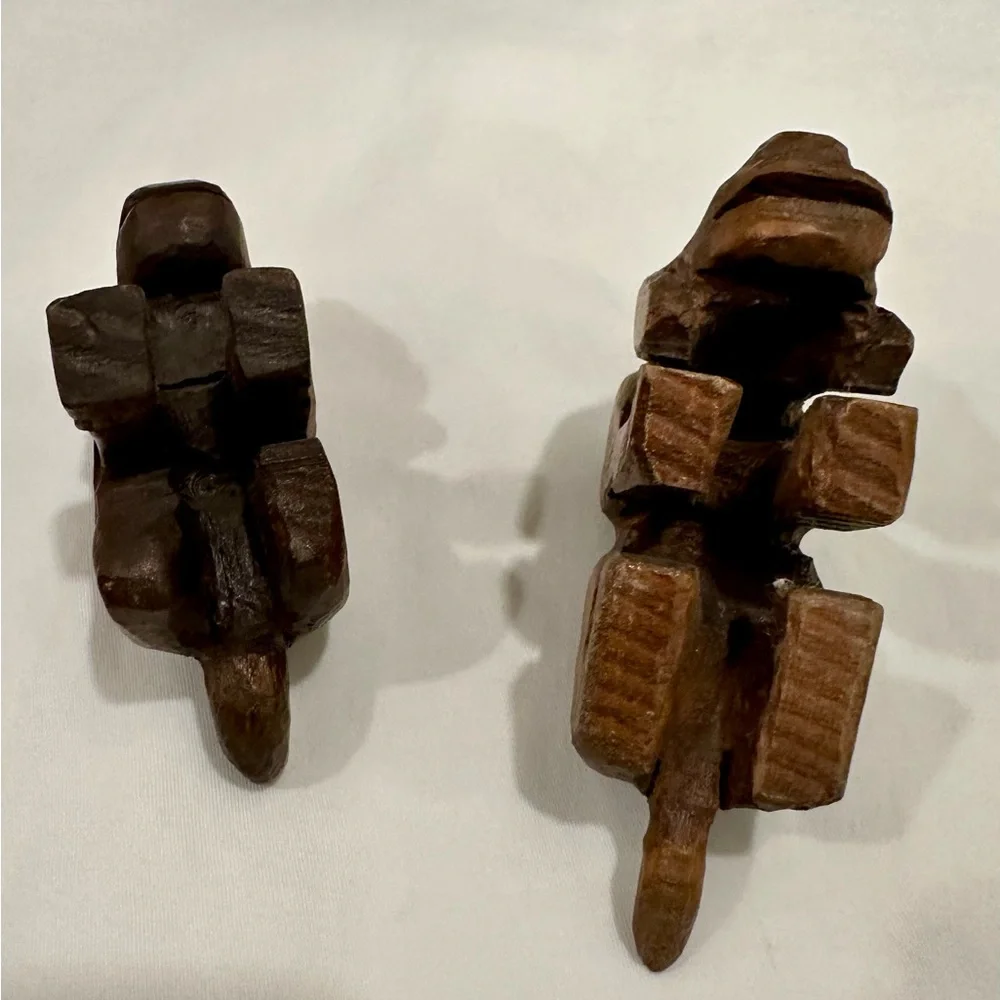 Hand-Carved Vintage Wooden Basset Hound Pair - Folk Art